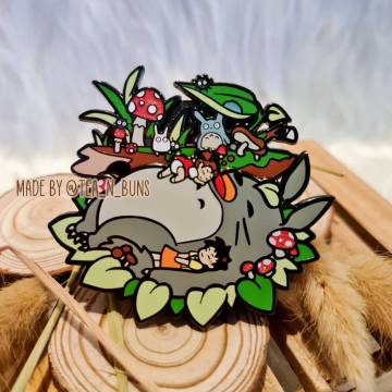 Totoro's Naptime Spinner Enamel Pin (GRADE B)